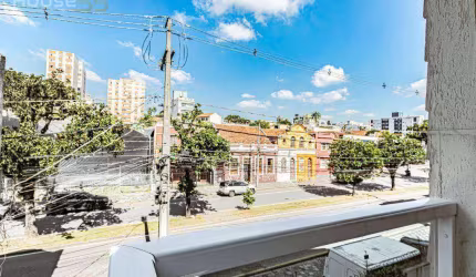 Sobrado com 4 dormitórios à venda, 160 m² por R$ 680.000,00 - São Francisco - Curitiba/PR