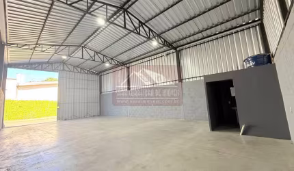 Barracão Comercial Novo à Rodovia da Uva, 1ª Locação! Roça Grande