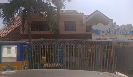 Casa Comercial com 3 quartos  à venda, 128.00 m2 por R$535000.00  - Atuba - Pinhais/PR