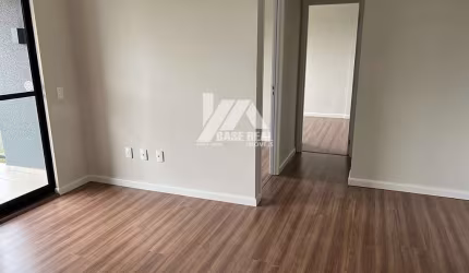 Belíssimo apartamento à venda em Uvaranas