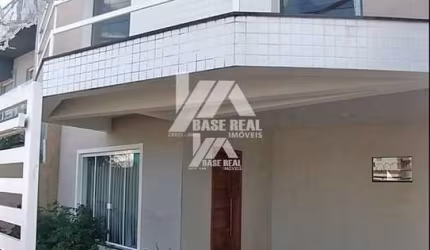 Sobrado à venda no Orfãs com 96m²