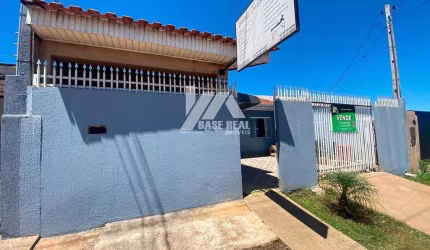 Excelente Casa com Sala Comercial em Guarapuava