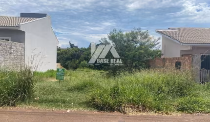 Terreno de 300m² com excelente localização em Laranjeiras do Sul