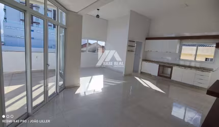 Incrível Cobertura Com Vista para o Parque do lago para Venda e Locação
