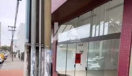 SALA COMERCIAL COM 105M² CENTRO - RUA XV DE NOVEMBRO.
