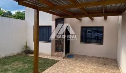 Casa à Venda no Jardim Carvalho.