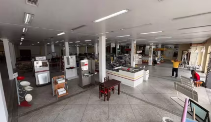 Comercial para Locação em Campo Largo, Centro, 31 vagas