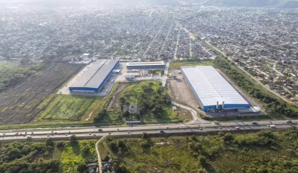 Galpão / Barracão para Locação em Duque de Caxias, Parque Paulista