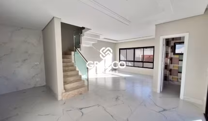 Sobrado Triplex à venda no Água Verde - Curitiba