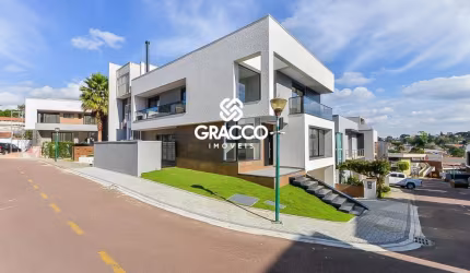 Casa Residencial 350m², 4 Quartos, 6 Vagas em Condomínio Fechado - Boa Vista