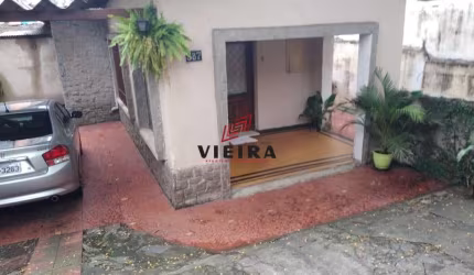 CASA COMERCIAL PARA REFORMA FRENTE PARA 2 RUAS
