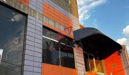 PRÉDIO COMERCIAL NO MIOLO DA VILA MASCOTE