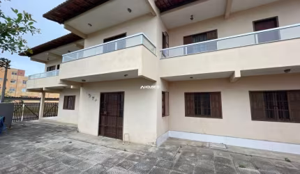 Casa com 4 quartos à venda na Rua Caparaó, 55, Meaípe, Guarapari por R$ 640.000