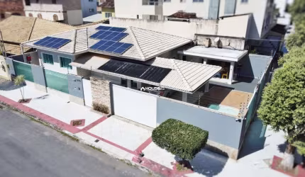 Casa com 4 quartos à venda na Antonio Lino Bandeira, 215, Praia do Morro, Guarapari por R$ 1.950.000