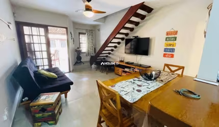 Casa em condomínio fechado com 2 quartos à venda na Getulio Coutinho Casa B2, 81, Enseada Azul, Guarapari por R$ 590.000