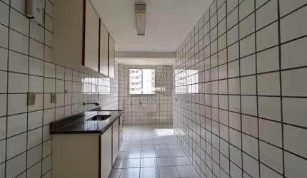 Apartamento com 2 quartos à venda na Sonia Cristina da Silva, 39, Centro, Guarapari por R$ 480.000