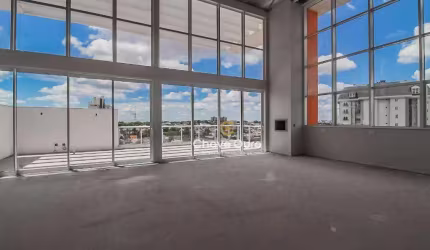 Cobertura de alto padrão duplex com pé direito duplo à venda, 322,83m² por R$ 3.750.000 - Country - Cascavel/PR