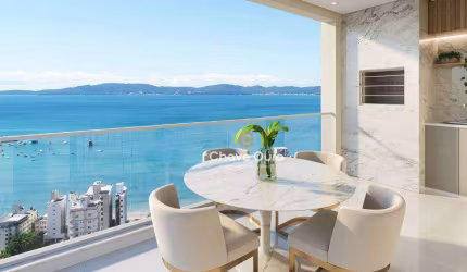 Apartamento no New Village Home Clube em Itapema - 4 suítes no canto da praia.