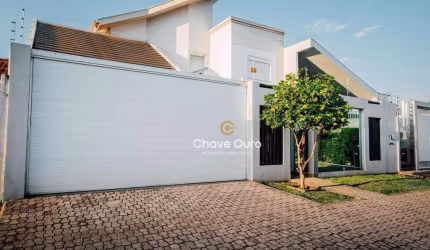 Sobrado com 4 suítes à venda, 282 m² por R$ 1.800.000 - Jardim Pancera - Toledo/PR