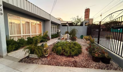Casa com 4 dormitórios à venda, 215 m² por R$ 1.500.000,00 - Ciro Nardi - Cascavel/PR
