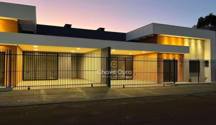 Casa com 3 dormitórios à venda, 130 m² por R$ 630.000,00 - Jardim Coopagro - Toledo/PR