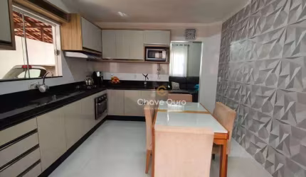 Sobrado com 2 dormitórios à venda, 113 m² por R$ 375.000,00 - Canadá - Cascavel/PR