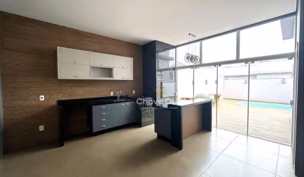 SOBRADO SEMI MOBILIADO COM PISCINA A VENDA