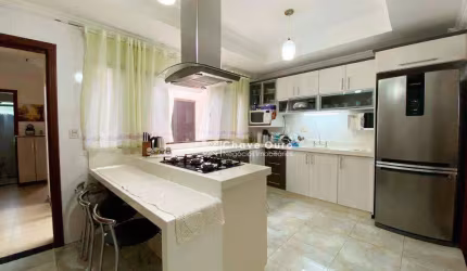 Sobrado à venda, 189 m² por R$ 1.250.000,00 - Centro - Cascavel/PR