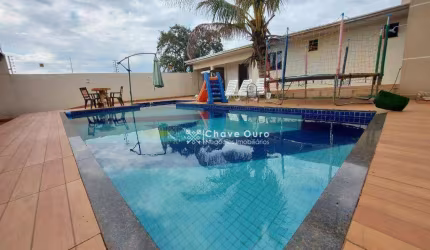 Casa à venda, 224 m² por R$ 750.000,00 - Morumbi - Cascavel/PR