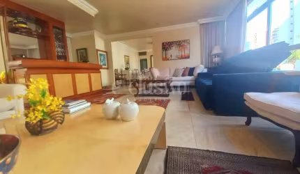 Apartamento com 3 quartos à venda na Rua Altamiro Guimarães, 351, Centro, Florianópolis por R$ 2.300.000