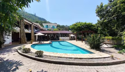 Casa com 6 quartos à venda na Rua Doutor Percy João de Borba, 454, Trindade, Florianópolis por R$ 2.499.000