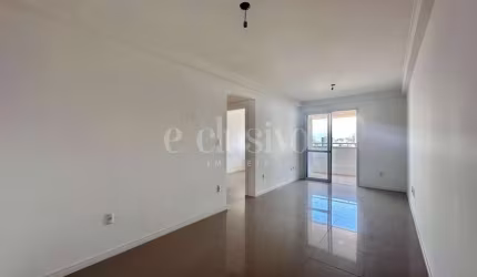 Apartamento com 3 quartos à venda na Avenida Farroupilha, 350, Barreiros, São José por R$ 730.000
