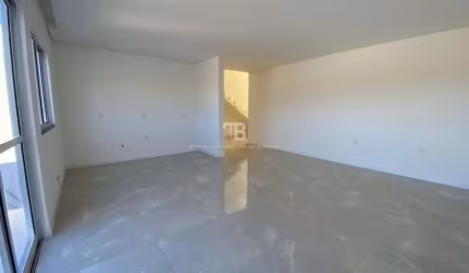 Casa Espaçosa em Bairro em Expansão: 3 Quartos, 1 Suíte, 4 Vagas