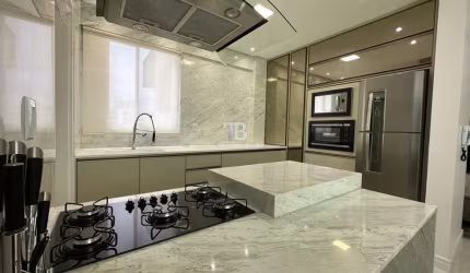 Apartamento Amplo e Iluminado - 3 Dormitórios com Suíte, 2 Vagas