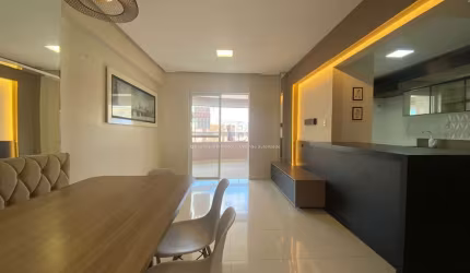 Apartamento Amplo e Iluminado: 2 Dormitórios, 99m² em Andar Baixo