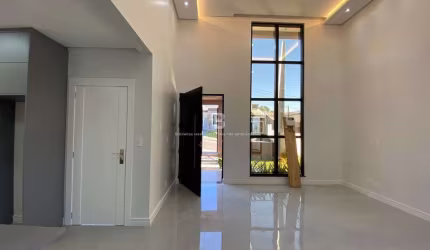 Casa - Bairro Desbravador: 3 Quartos, 1 Suíte com Closet - Financiável