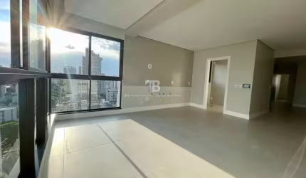 Apartamento próximo ao Marista, com 3 dormitórios e 131,80 m²