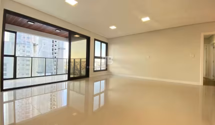 Apartamento com 3 suítes, vista panorâmica e 2 vagas à venda - Centro de Chapecó