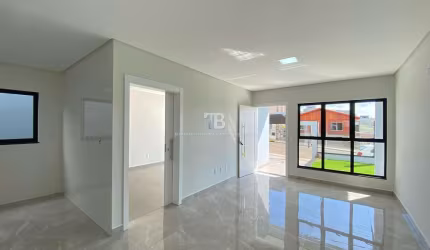 Casa nova e desocupada com 3 quartos e 2 vagas de garagem