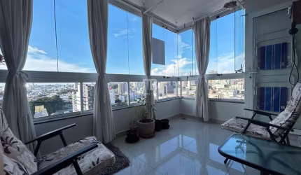 Apartamento à venda no Presidente Médici com suíte, sacada e 2 vagas de garagem