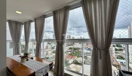Apartamento semimobiliado com 3 quartos e suíte no Presidente Médici