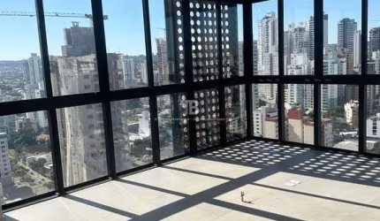 Apartamento novo com 2 quartos, 2 vagas e vista no Centro de Chapecó