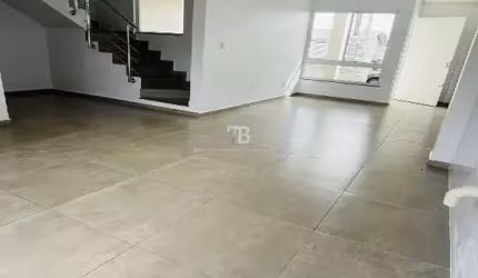 Sobrado novo com 2 suítes e 2 vagas à venda no bairro Desbravador
