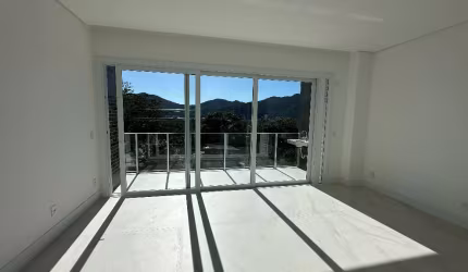 Apartamento de 3 suites, novo,  no Joao Paulo