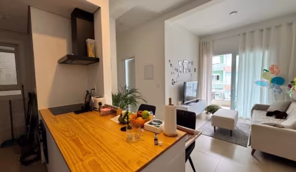 Apartamento de 2 dormitórios com 1 suíte no Campeche