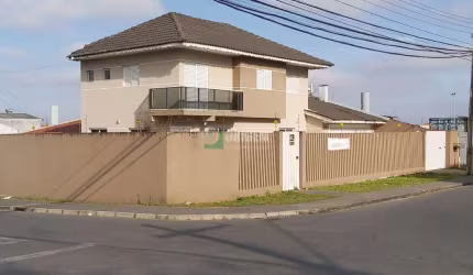 Casa Sobrado em Atuba - Colombo, PR
