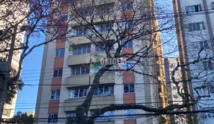 Apartamento em Cristo Rei - Curitiba, PR