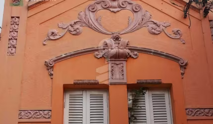 Casa Comercial em estilo clássico