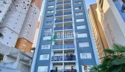 Apartamento impecável próximo à Praça do Japão.