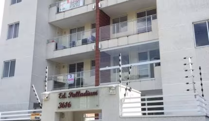 Apartamento próximo ao Shopping Palladium com sacada.